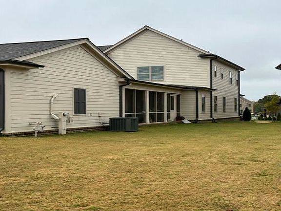 2nd image of 550 Ashburn Dr
