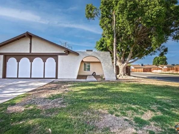 296 W Trail St, Brawley, CA 92227
