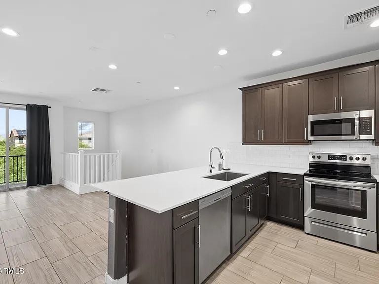 4631 S Element St — Photo 16