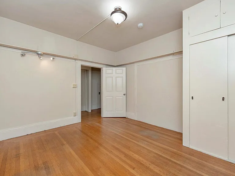 1913B Berkeley Way — Photo 28
