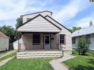 102 W 15th Ave, Hutchinson, KS 67501