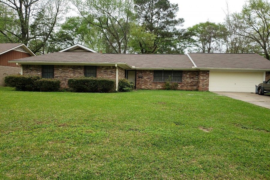 1st image of 1828 Bienville Dr