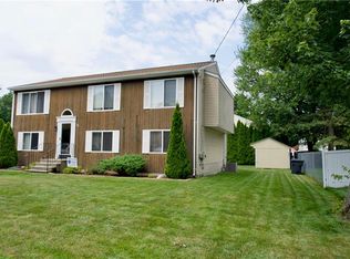 59 Elton Ave, Warwick, RI 02889