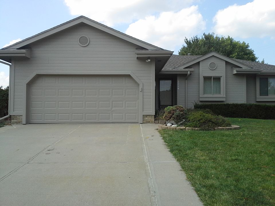 1st image of 2714 Alberta Ave