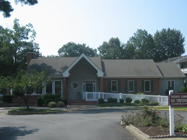 12844 Daybreak Cir, Newport News, VA 23602