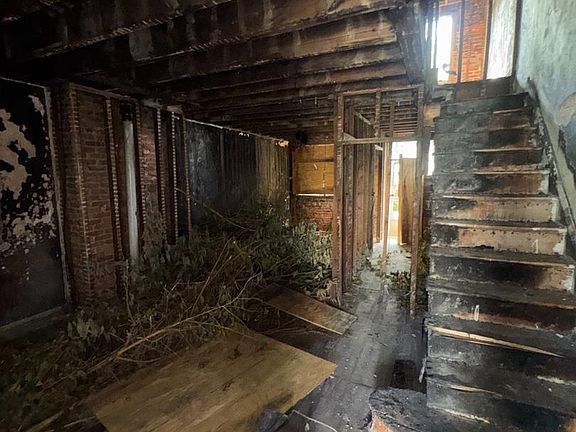 2nd image of 2604 S Muhlfeld St