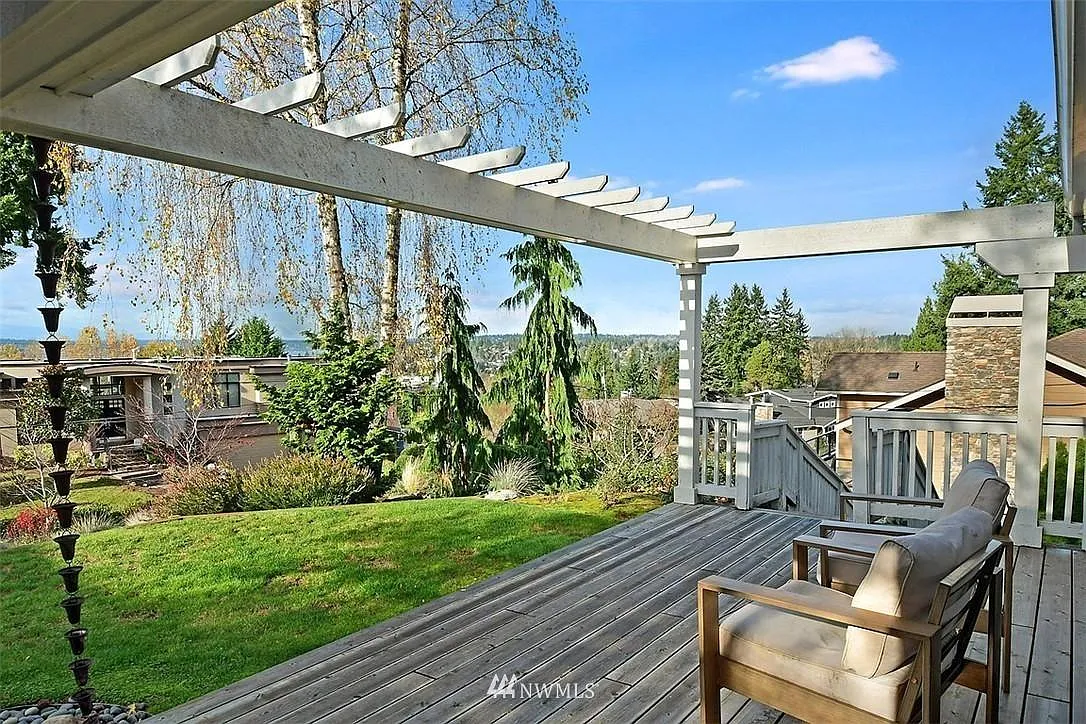 3 bed, 2180 sqft, $5,500 — Photo 3