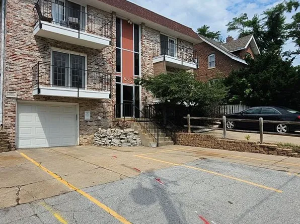 University Villas, 622 S 36th St #5, Omaha, NE 68105