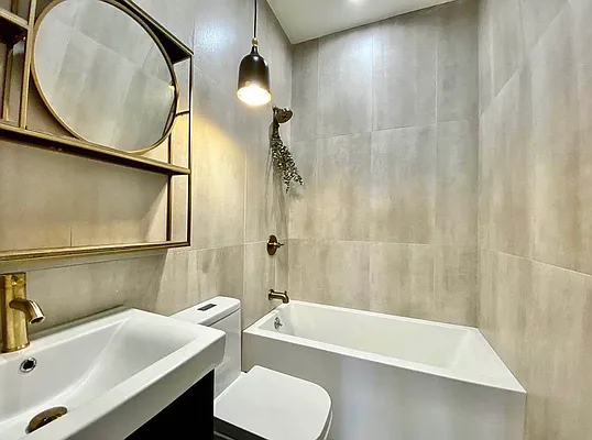 Bathroom, photo 1
