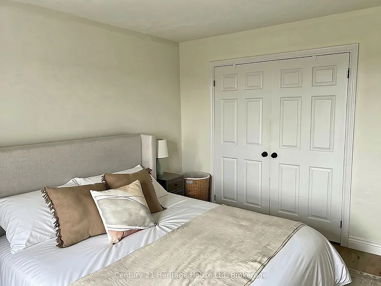 654 Woodlawn Rd E #B — Photo 33