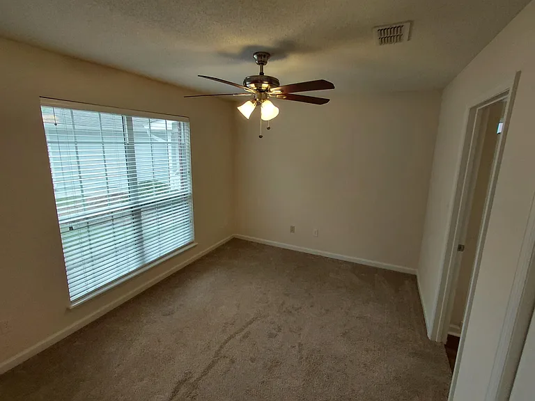 1308 Fern Hill Ct — Photo 10