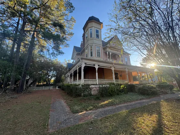 309 E Jefferson St, Kosciusko, MS 39090