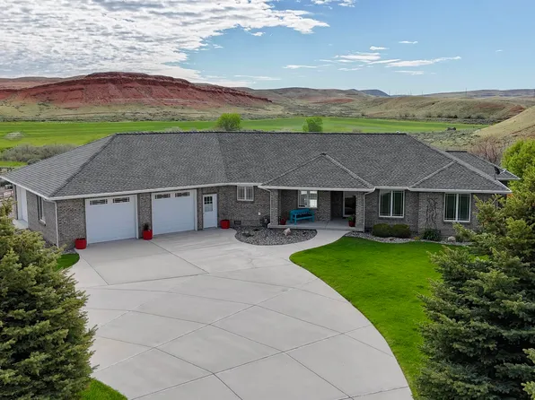 158 S Chugwater Dr, Cody, WY 82414
