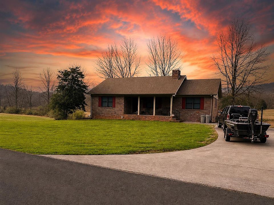 1st image of 700 Frogue Rd