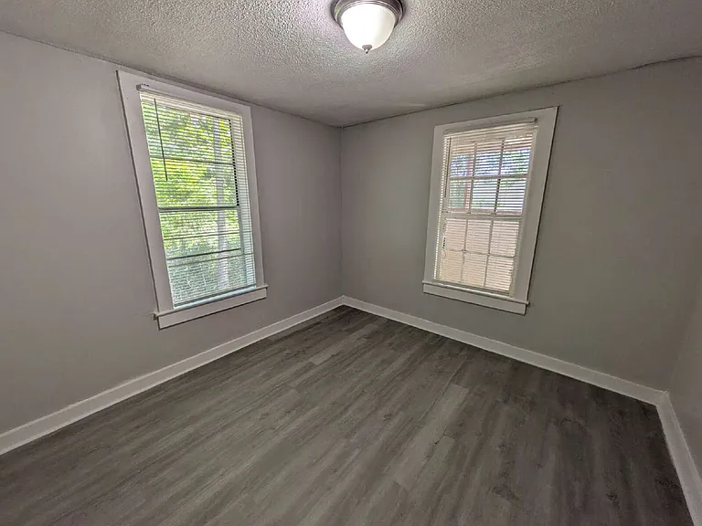 1760 Audubon St — Photo 8