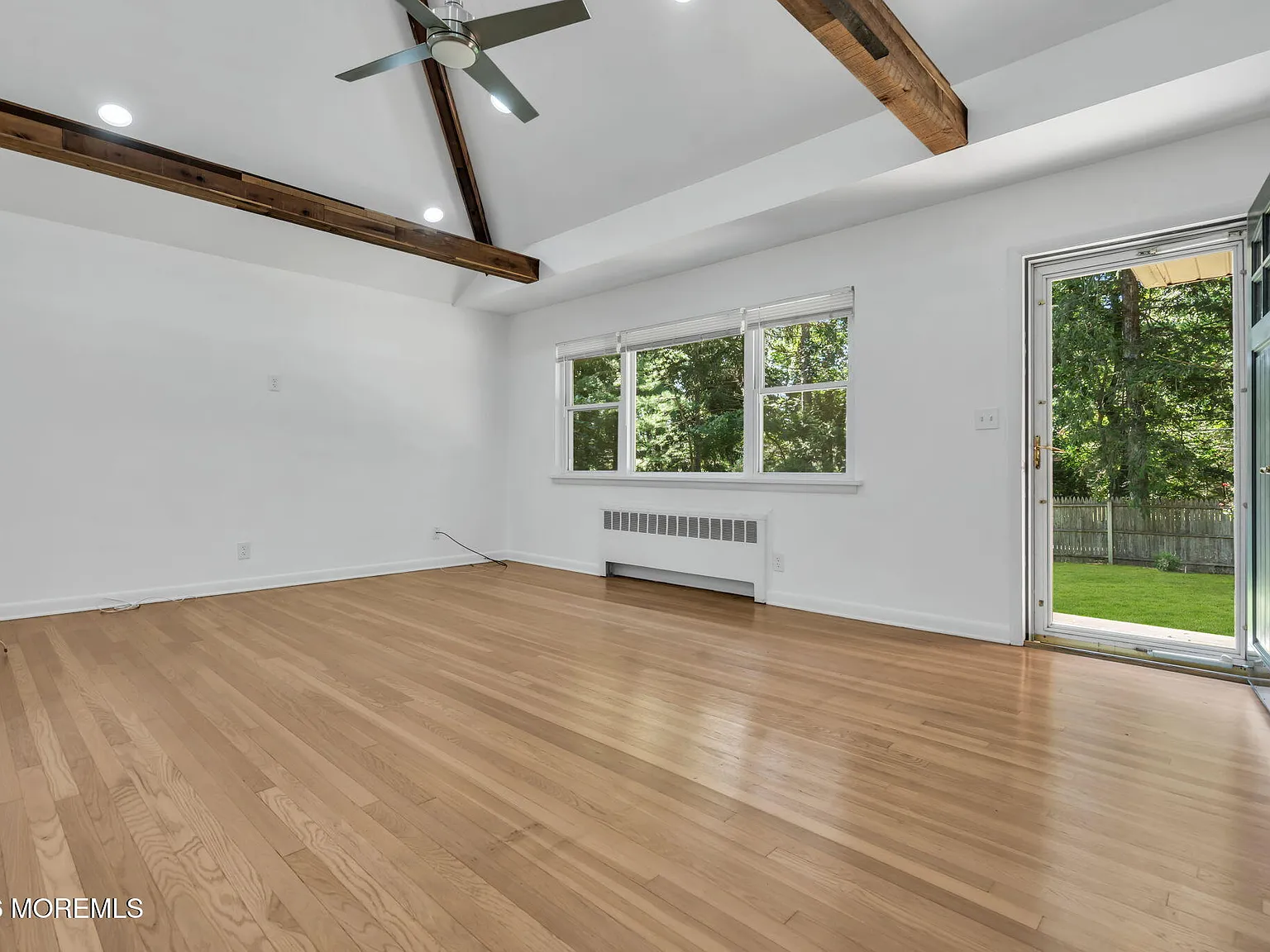 2 bed, 1000 sqft, $3,750 — Photo 3