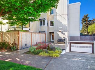 4118 SW College St APT 203, Seattle, WA 98116