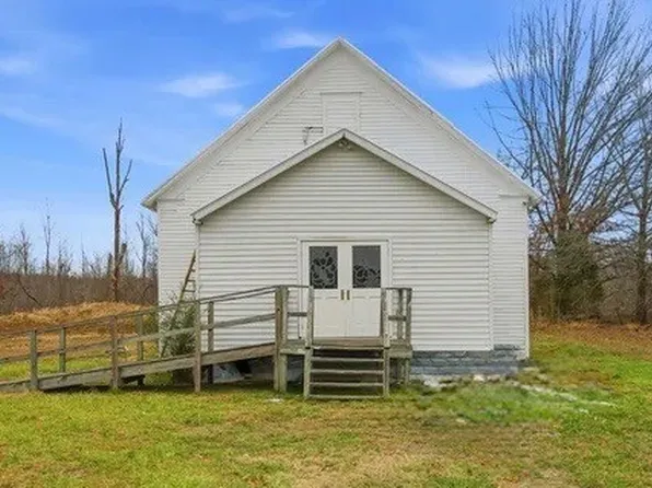 5918 Lakeview Rd, Springfield, TN 37172