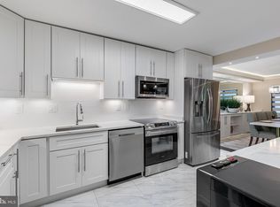 205 Yoakum Pkwy UNIT 226, Alexandria, VA