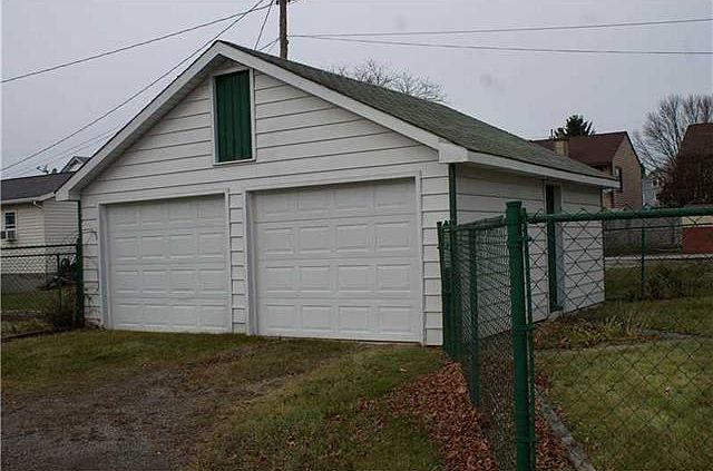 2nd image of 634 S Edgewood Ave