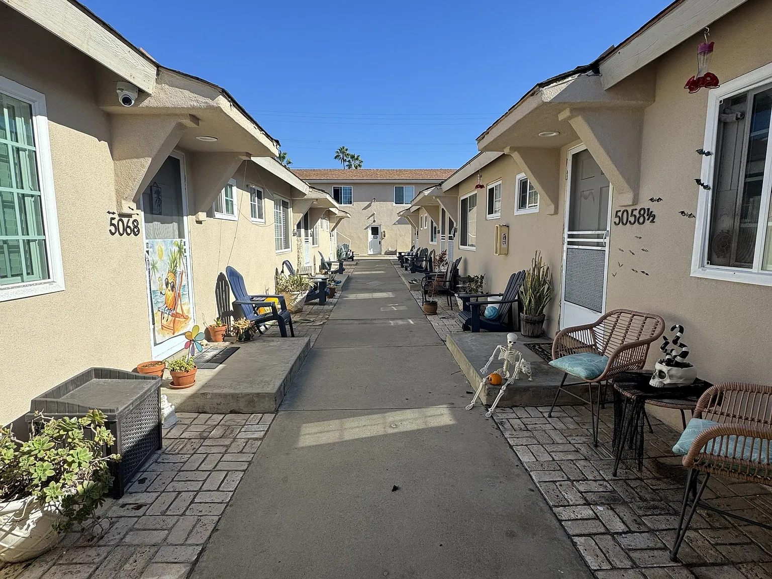 1 bed, 400 sqft, $2,450 — Photo 3