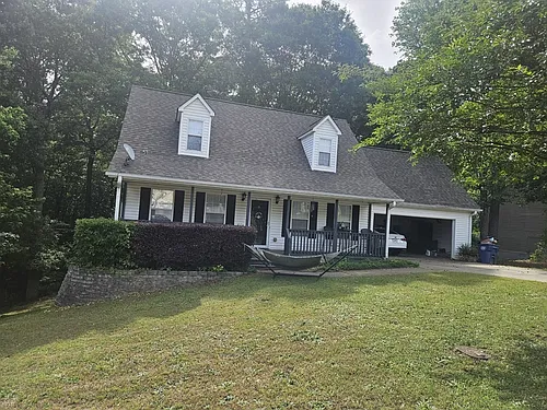 160 Williamsburg Way Photo 1