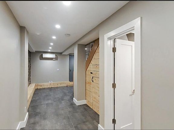 3rd image of 30 Scholes St APT 1