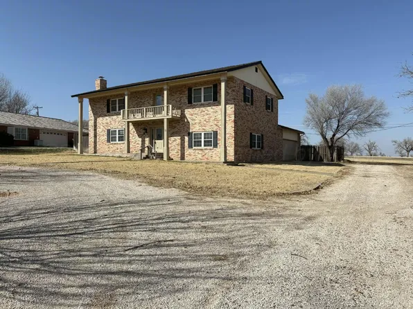 13 Glenbrook Dr, Borger, TX 79007