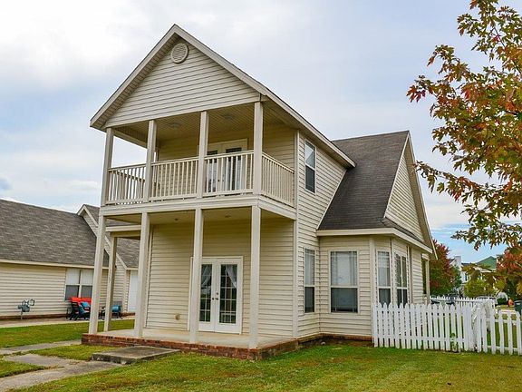 2nd image of 2767 N Westminster Dr