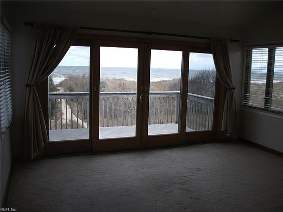 4th image of 1724 E Ocean View Ave APT A