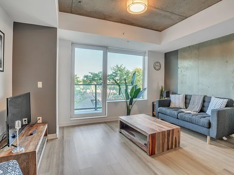 36 Robinson Ave — Photo 23