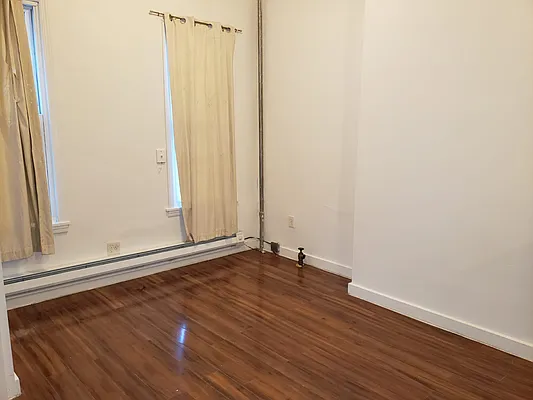 Rented by ERNY LLC | media 33