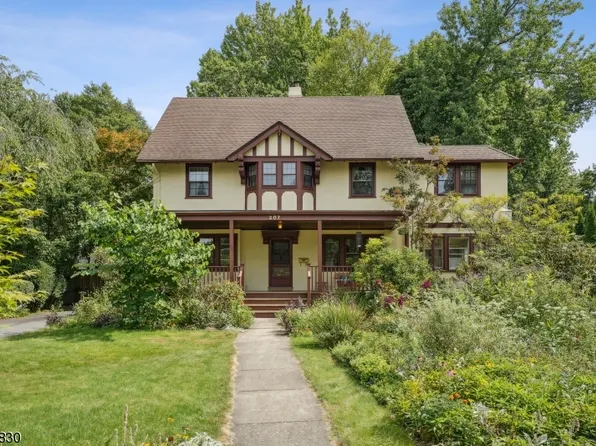 207 Park St, Montclair Twp., NJ 07042