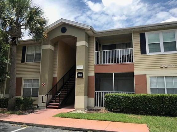 3rd image of 1930 Summer Club Dr APT 202