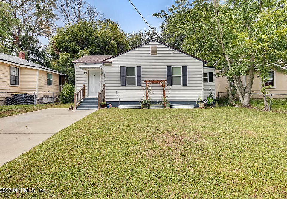 1st image of 3139 GILMORE Street