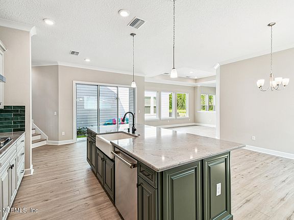 4th image of 1001 CAIDEN Drive
