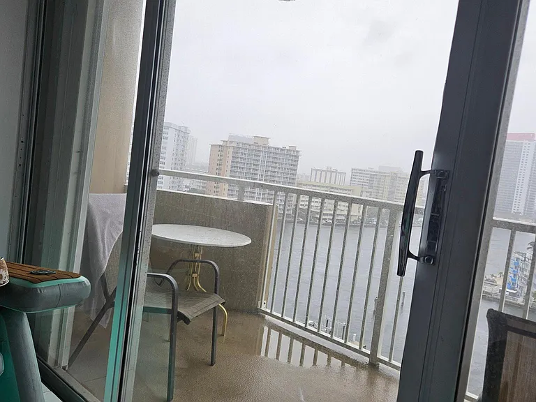 1965 S Ocean Dr #9 — Photo 60