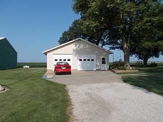 4th image of 2041 County Road 2200 N