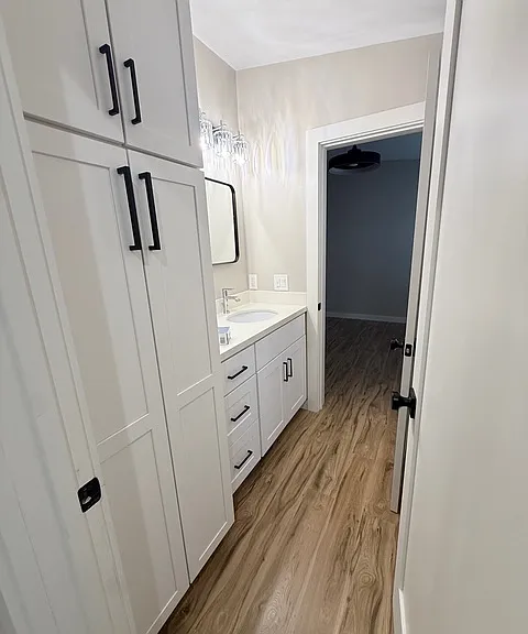 812 Center St — Photo 8