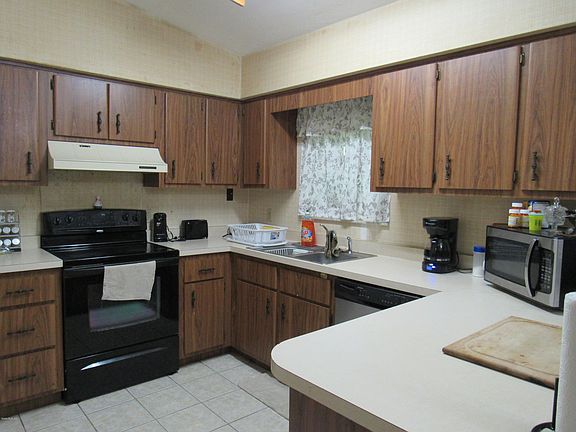 5th image of 4141 NE 20th Ave