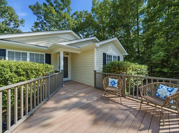 105 Southampton Dr, Irmo, SC 29063