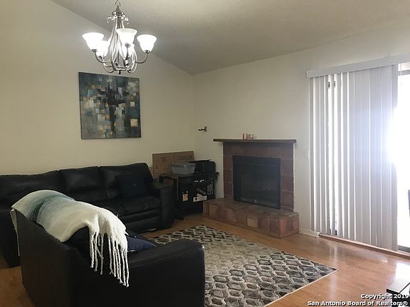 4th image of 2255 Thousand Oaks Dr APT 705