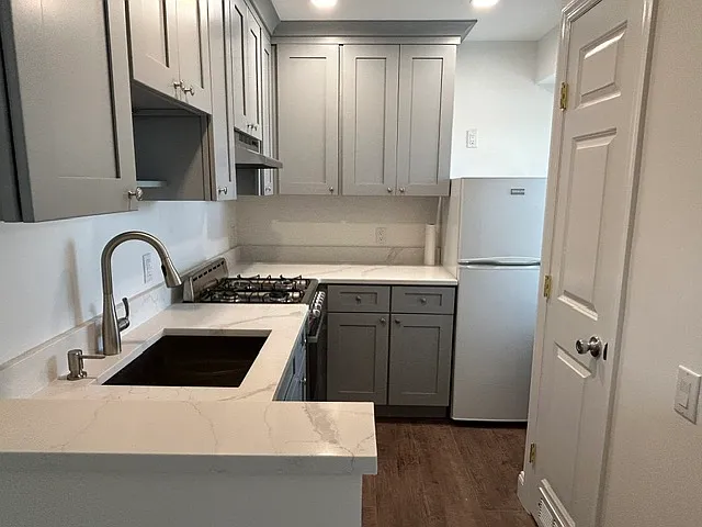 59 Kinderkamack Rd #1