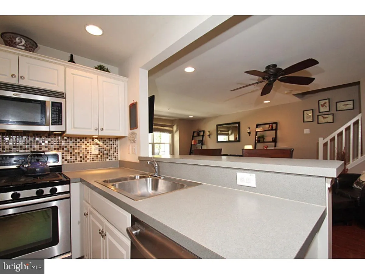 Building Photo - 278 Flagstone Rd #3