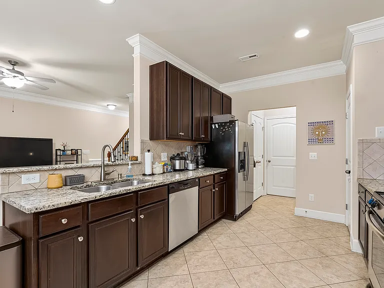 222 Langford Valley Way — Photo 8