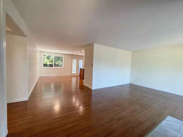 920 163rd Ave SE, Bellevue, WA 98008