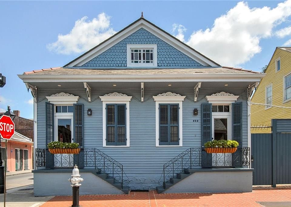 1st image of 939 Orleans Ave