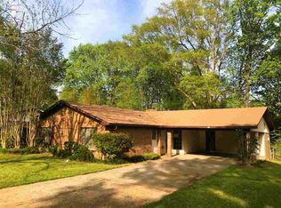 305 Indian Mound Rd, Clinton, MS 39056