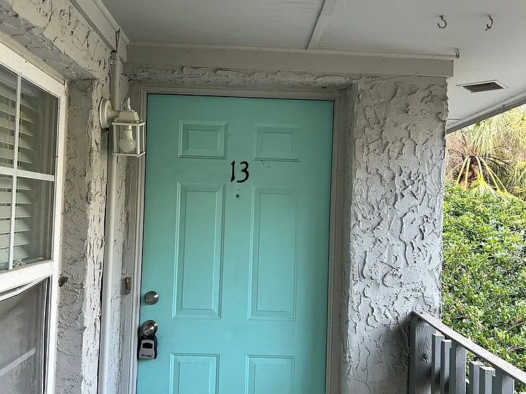 1218 Hickman Rd #13 — Photo 7