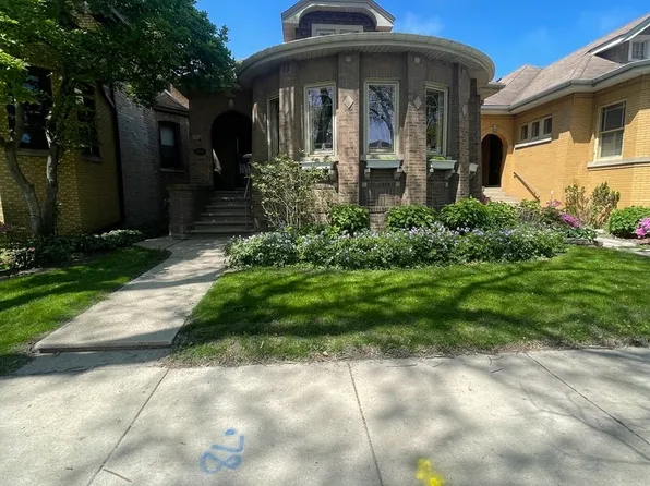 6108 N Maplewood Ave, Chicago, IL 60659